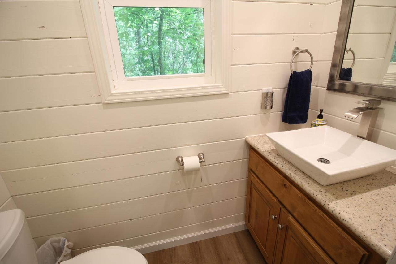 Vila Secluded Treehouse In The Woods - Tree Hugger Hideaway Branson Exteriér fotografie